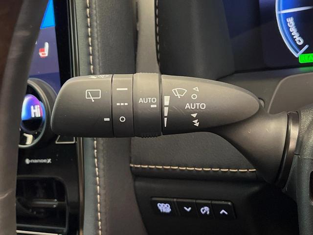 ヴェルファイアハイブリッド Ｚ　プレミア　４ＷＤ　後席モニター　左右独立ムーンルーフ　１４型ディスプレイオーディオ　シートベンチレーション　全周囲カメラ　デジタルインナーミラー　禁煙車　３眼ＬＥＤヘッドライト　ブラインドスポットモニター（38枚目）