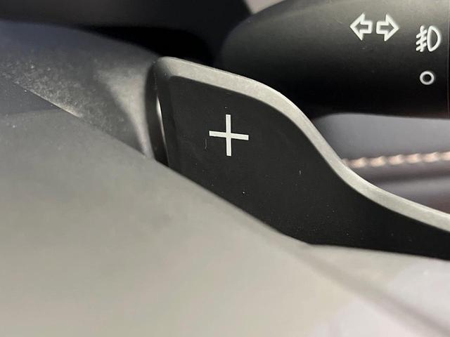 ヴェルファイアハイブリッド Ｚ　プレミア　４ＷＤ　後席モニター　左右独立ムーンルーフ　１４型ディスプレイオーディオ　シートベンチレーション　全周囲カメラ　デジタルインナーミラー　禁煙車　３眼ＬＥＤヘッドライト　ブラインドスポットモニター（41枚目）