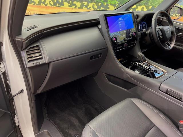 ヴェルファイアハイブリッド Ｚ　プレミア　４ＷＤ　後席モニター　左右独立ムーンルーフ　１４型ディスプレイオーディオ　シートベンチレーション　全周囲カメラ　デジタルインナーミラー　禁煙車　３眼ＬＥＤヘッドライト　ブラインドスポットモニター（52枚目）