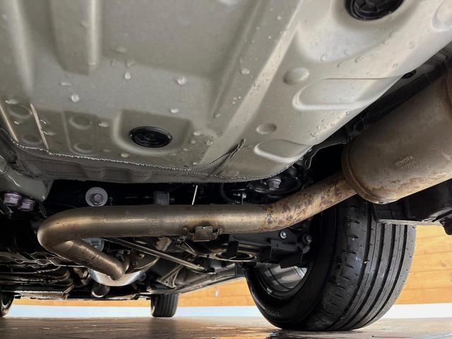 ヴェルファイアハイブリッド Ｚ　プレミア　４ＷＤ　後席モニター　左右独立ムーンルーフ　１４型ディスプレイオーディオ　シートベンチレーション　全周囲カメラ　デジタルインナーミラー　禁煙車　３眼ＬＥＤヘッドライト　ブラインドスポットモニター（69枚目）