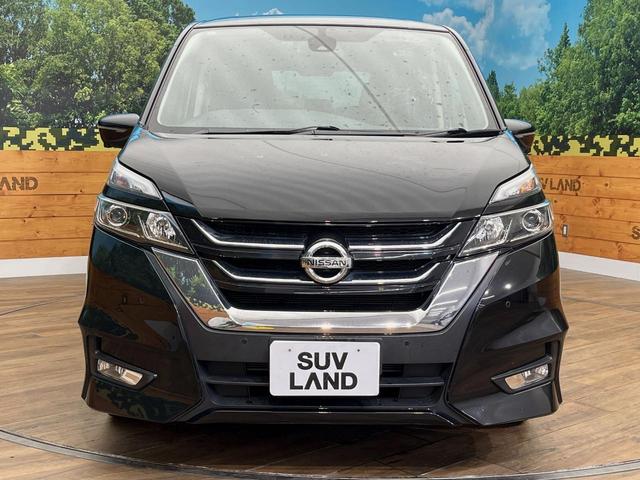 セレナ ハイウェイスター　ＶセレクションＩＩ　４ＷＤ　禁煙車　ＳＤナビ　後席モニター　全周囲カメラ　衝突軽減装置　リアオートエアコン　両側電動スライドドア　クルーズコントロール　ＥＴＣ　純正１５インチアルミホイール　純正革巻きステアリング（15枚目）