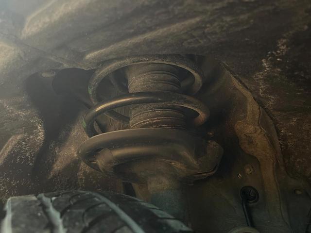 ＲＡＶ４ Ｇ　４ＷＤ　純正９インチナビ　禁煙車　レーダークルーズ　電動リアゲート　衝突被害軽減システム　パワーシート　バックカメラ　コーナーセンサー　ＬＥＤヘッドライト　　ルーフレール　ビルトインＥＴＣ（52枚目）