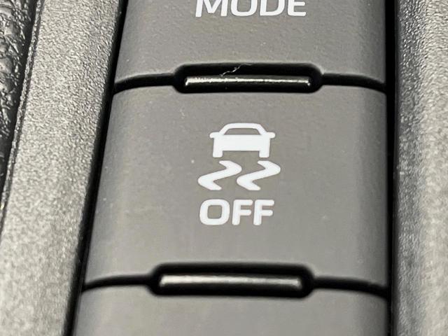 ヤリスクロス Ｚ　４ＷＤ　純正８型ナビ　全周囲カメラ　衝突被害軽減システム　レーダークルーズ　ブラインドスポットモニター　禁煙車　シートヒーター　パワーシート　ステアリングヒーター　ＬＥＤヘッドライト　オートハイビーム（32枚目）