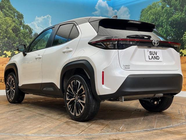 ヤリスクロス Ｚ　４ＷＤ　純正８型ナビ　全周囲カメラ　衝突被害軽減システム　レーダークルーズ　ブラインドスポットモニター　禁煙車　シートヒーター　パワーシート　ステアリングヒーター　ＬＥＤヘッドライト　オートハイビーム（53枚目）