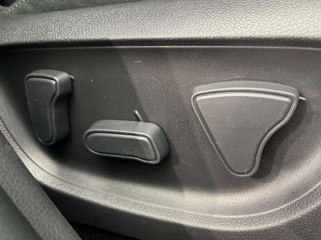 ヤリスクロス Ｚ　４ＷＤ　全周囲カメラ　ナビ機能付きディスプレイオーディオ　レーダークルーズ　セーフティセンス　ブラインドスポットモニター　シートヒーター　オートハイビーム　ＬＥＤヘッドライト　純正１８インチアルミ（67枚目）