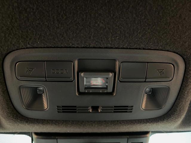 ヤリスクロス Ｚ　４ＷＤ　全周囲カメラ　ナビ機能付きディスプレイオーディオ　レーダークルーズ　セーフティセンス　ブラインドスポットモニター　シートヒーター　オートハイビーム　ＬＥＤヘッドライト　純正１８インチアルミ（68枚目）