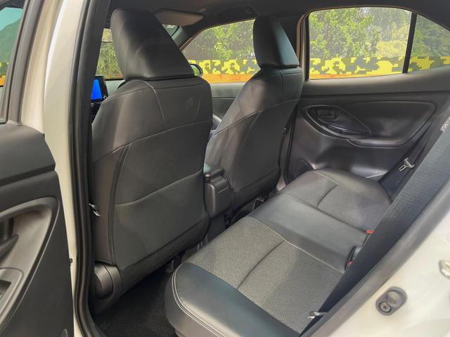 ヤリスクロス ハイブリッドＺ　４ＷＤ　禁煙車　寒冷地仕様　８型ディスプレイオーディオ　全周囲カメラ　シートヒーター　ブラインドスポットモニター　レーダークルーズコントロール　衝突軽減装置　ＥＴＣ　ステアリングヒーター（56枚目）