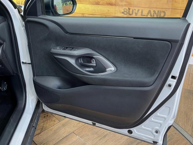 ヤリスクロス ハイブリッドＺ　４ＷＤ　全周囲カメラ　寒冷地仕様　８型ディスプレイオーディオ　禁煙車　ブラインドスポットモニター　シートヒーター　レーダークルーズ　ＥＴＣ　フルセグ　ＬＥＤヘッドライト　ステアリングヒーター（59枚目）