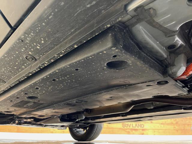 ヤリスクロス ハイブリッドＺ　４ＷＤ　全周囲カメラ　寒冷地仕様　８型ディスプレイオーディオ　禁煙車　ブラインドスポットモニター　シートヒーター　レーダークルーズ　ＥＴＣ　フルセグ　ＬＥＤヘッドライト　ステアリングヒーター（64枚目）