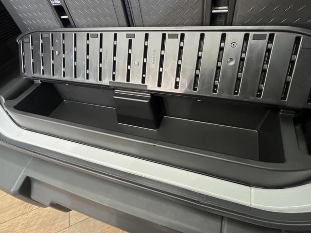 ジムニー ＸＣ　禁煙車　８インチＳＤナビ　クルーズコントロール　衝突被害軽減装置　バックカメラ　シートヒーター　ＬＥＤヘッドライト　オートライト　純正１６インチアルミ　オートエアコン　ＥＴＣ　スマートキー（39枚目）