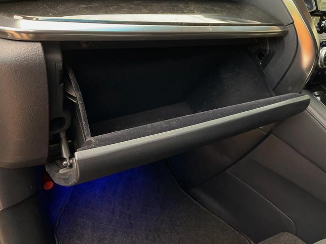 アルファードハイブリッド SR 4WD 禁煙車 モデリスタエアロ サンルーフ メーカー9型ナビ JBLサウンド 12型後席モニター 衝突軽減装置 1500W電源 パワーバックドア レーダークルーズ バックカメラ(56枚目)