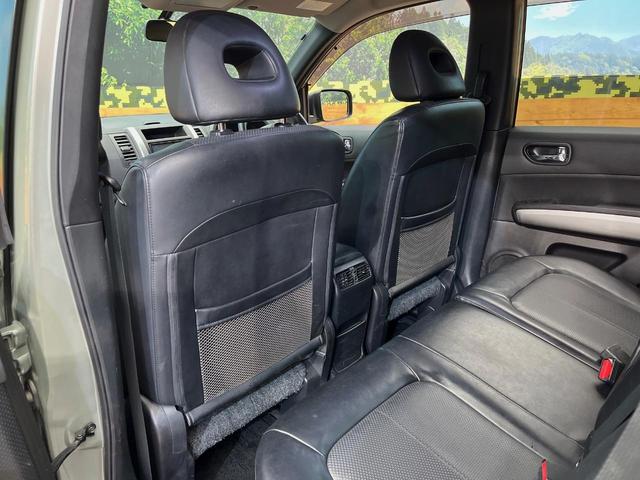 エクストレイル ２０Ｘ　４ＷＤ　純正ＳＤナビ　禁煙車　ＨＩＤヘッドライト　シートヒーター　バックカメラ　スマートキー　ＥＴＣ　純正１７インチアルミ　オートライト　Ｂｌｕｅｔｏｏｔｈ　ＣＤ　ＤＶＤ再生　フルセグ（42枚目）