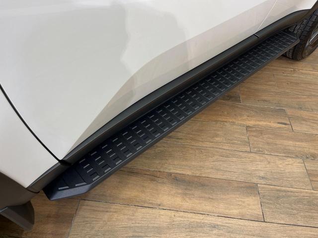 ランドクルーザー250 VX 4WD サンルーフ 全周囲カメラ 純正12.3インチディスプレイオ トヨタセーフティセンス 丸目ヘッド 禁煙車 黒レザーシート 前席シートエアコン コーナーセンサー ETC 純正18インチアルミ(68枚目)