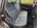 後部座席も気になるようなキズ・汚れやへたり等、大きなダメージはなく、良好な状態です。