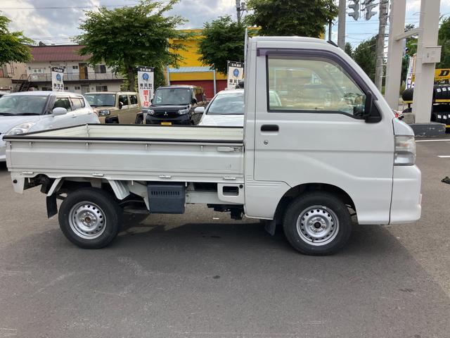 ハイゼットトラック エアコン・パワステ　スペシャル　Ｍ／Ｔ車　４ＷＤ　社外ＨＤＤナビ　地デジ（7枚目）
