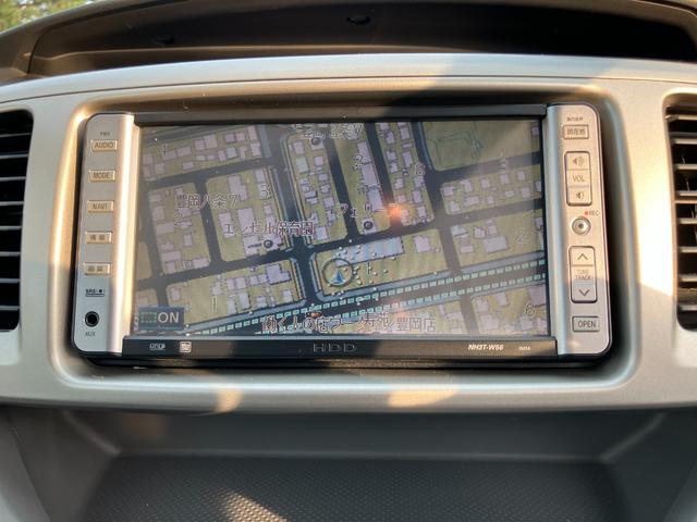 ヴォクシー Ｚ　煌　４ＷＤ　キーレス　エンジンスターター　オートエアコン　左右電動スライドドア　ステアリングシフト　ＨＩＤライト　純正１５インチアルミ（24枚目）