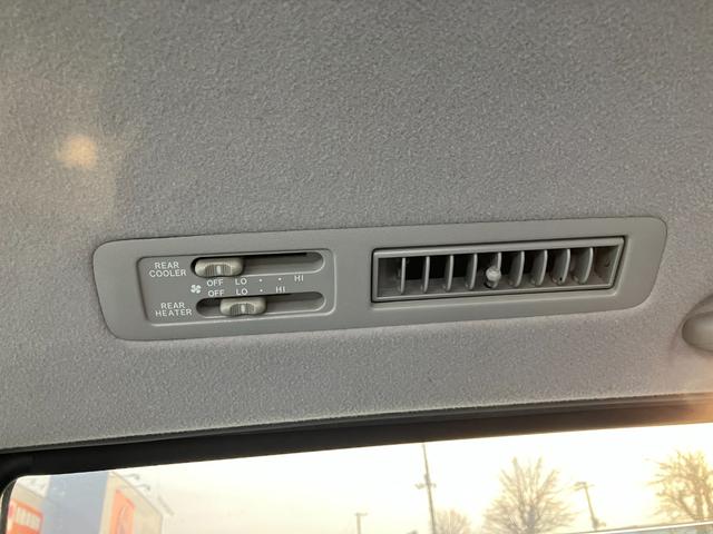 ヴォクシー Ｚ　煌　４ＷＤ　キーレス　エンジンスターター　オートエアコン　左右電動スライドドア　ステアリングシフト　ＨＩＤライト　純正１５インチアルミ（46枚目）