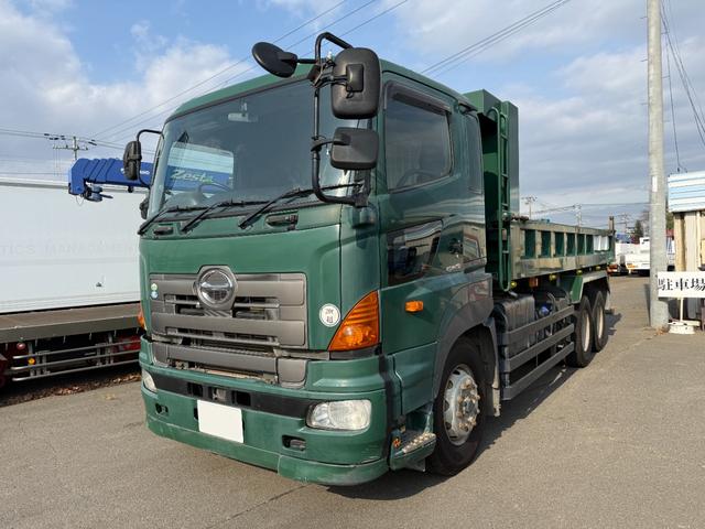 プロフィア 10.3t 新明和製ロングダンプ 6.3m荷台長 走行385000km 360馬力 7速 車検令和8年6月 定員2名 電動コボレーン 300Lタンク 積載量10,300kg 車輌総重量21,930kg(4枚目)