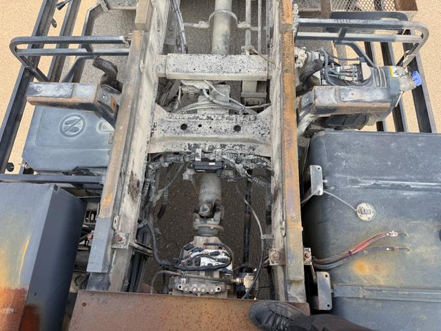 プロフィア 10.3t 新明和製ロングダンプ 6.3m荷台長 走行385000km 360馬力 7速 車検令和8年6月 定員2名 電動コボレーン 300Lタンク 積載量10,300kg 車輌総重量21,930kg(23枚目)