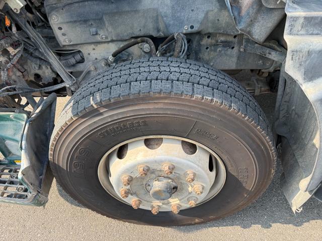 プロフィア 10.3t 新明和製ロングダンプ 6.3m荷台長 走行385000km 360馬力 7速 車検令和8年6月 定員2名 電動コボレーン 300Lタンク 積載量10,300kg 車輌総重量21,930kg(31枚目)