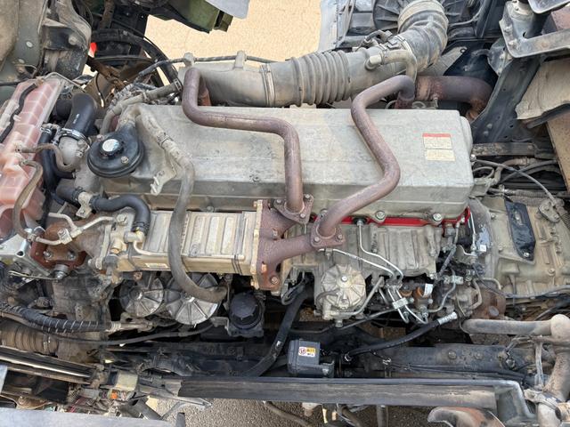 プロフィア 10.3t 新明和製ロングダンプ 6.3m荷台長 走行385000km 360馬力 7速 車検令和8年6月 定員2名 電動コボレーン 300Lタンク 積載量10,300kg 車輌総重量21,930kg(35枚目)