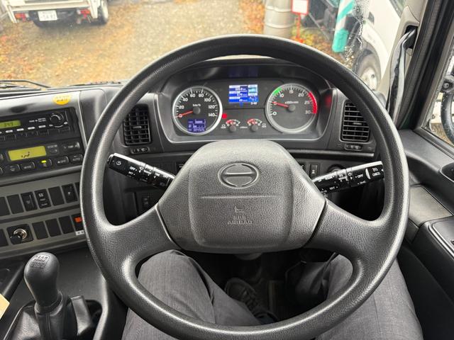 プロフィア 10.3t 新明和製ロングダンプ 6.3m荷台長 走行385000km 360馬力 7速 車検令和8年6月 定員2名 電動コボレーン 300Lタンク 積載量10,300kg 車輌総重量21,930kg(47枚目)