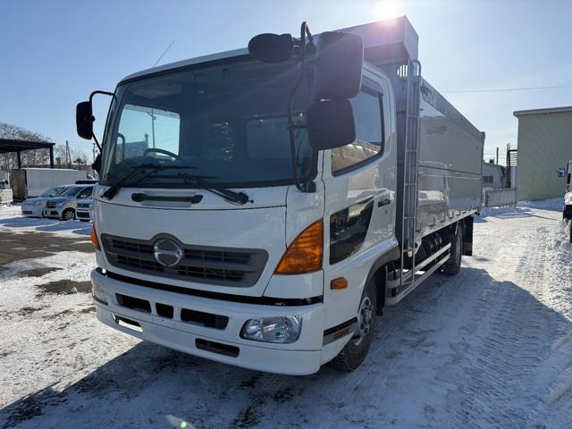 レンジャープロ 4tワイド ファームダンプ 極東開発工業製新品架装 荷台寸5.3m長×2.35m幅 走行468000km 6速MT 定員2名 240馬力 車輌総重量7980kg 車検整備付(4枚目)