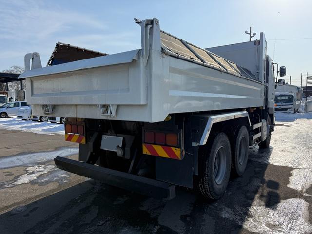 プロフィア 8.8t 砂利ダンプ 極東開発工業製 コボレーン 荷台寸5.3m長×2.2m 走行358000万km 380馬力 7速 定員2名 積載量8800kg 車輌総重量19940kg 車検整備付(8枚目)