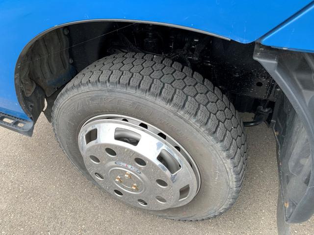積載1000Kg 4WD 保冷バン(11枚目)