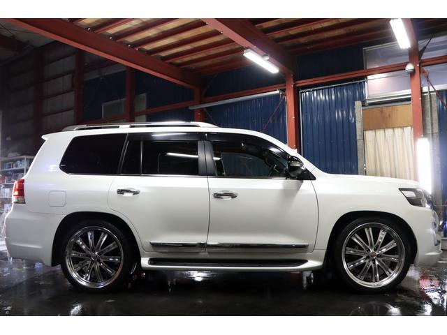 4WD/Sunroof/8-LeatherSeat/Navi/CD/DVD/AW/No-accidents/LeatherSeat/PowerSeat/BackCamera/NonSmoking