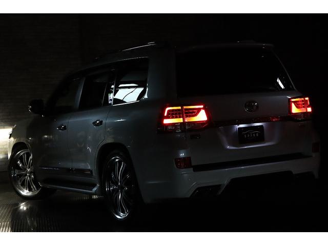 TOYOTA LAND CRUISER ZX G-FRONTIER | 2017 | PEARL WHITE TOYOTA LAND CRUISER ZX G-FRONTIER | 2017 | PEARL WHITE