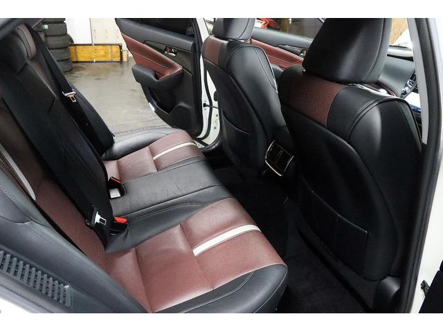クラウンハイブリッド アスリートＳＦｏｕｒブラックスタイル４ＷＤ本州仕入特別仕様車　ブラックスパッタリング１８ＡＷ／新品社外ハンドル／ソナー／メッキリング／オートポール／オートリアサンシェード／フルセグＴＶ／ＴＶキャンセラー／ルームＬＥＤ／Ｂｌｕｅｔｏｏｔｈ／ＥＴＣ／ＵＳＢ／ＤＶＤ（15枚目）