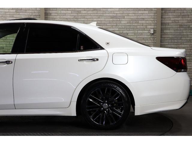 クラウンハイブリッド アスリートＳＦｏｕｒブラックスタイル４ＷＤ本州仕入特別仕様車　ブラックスパッタリング１８ＡＷ／新品社外ハンドル／ソナー／メッキリング／オートポール／オートリアサンシェード／フルセグＴＶ／ＴＶキャンセラー／ルームＬＥＤ／Ｂｌｕｅｔｏｏｔｈ／ＥＴＣ／ＵＳＢ／ＤＶＤ（44枚目）