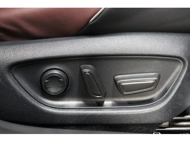 クラウンハイブリッド ＲＳアドバンスＦｏｕｒ４ＷＤＴＲＤフルエアロ４本出しマフラー　本州仕入／禁煙車／寒冷地リアフォグ／ＮＥＷリアスモーク施工／パノラミックビュー全方位カメラ／デジタルインナーミラー／ハーフレザーシート／ナビ／フルセグＴＶ／３眼ＬＥＤヘッドライト／カードキー／ドラレコ（31枚目）