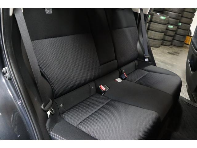 運輸局認証自社工場・自社ピットにはリフトを４機完備☆コンピューター自己診断機も保有しており、故障や事故・トラブルにも対応できる設備も整っております★代車も安心の４ＷＤのＡＴ車を常時ご用意してます♪