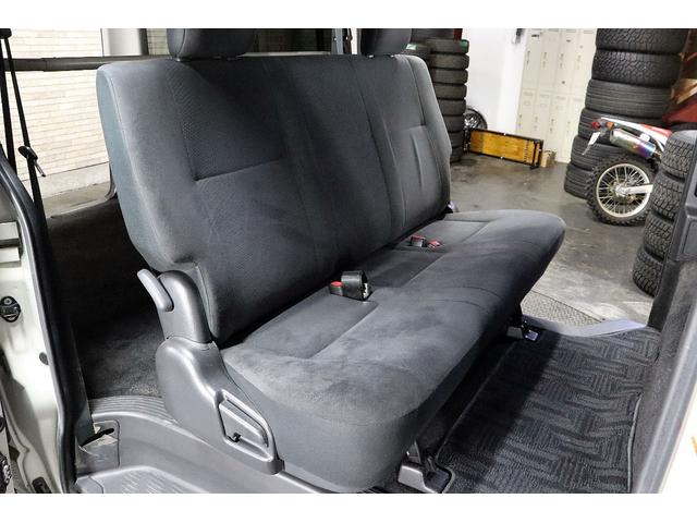 ハイエースバン ロングスーパーGL4WD本州仕入x寒冷地仕様x夏冬タイヤ付 メモリーナビ/地デジTV/CD/Bluetooth/ETC/キーレス//新品4灯LED/新品スモール&ナンバー灯LED/ドアバイザー/電動格納ミラー/ライトレベライザー/4型スーパーGL/2バッテリー(14枚目)