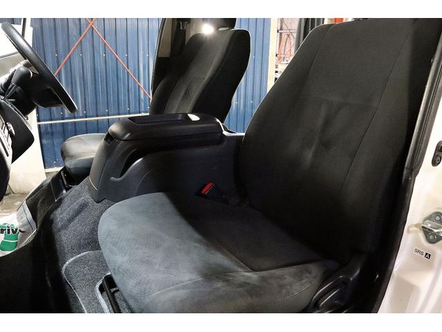 ハイエースバン ロングスーパーGL4WD本州仕入x寒冷地仕様x夏冬タイヤ付 メモリーナビ/地デジTV/CD/Bluetooth/ETC/キーレス//新品4灯LED/新品スモール&ナンバー灯LED/ドアバイザー/電動格納ミラー/ライトレベライザー/4型スーパーGL/2バッテリー(17枚目)