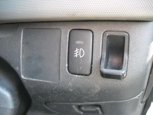 レジアスエースバン ロングDX 本州仕入 オートマ4WD 走行168000KM ABS Wエアバック キーレス Wエアコン リヤヒーター ナビ CD Bカメラ AC100V電源 ETC ヘッドライトレベライザー プライバシーガラス(17枚目)