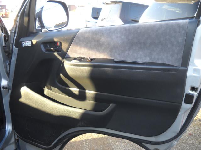 ハイエースバン ロングスーパーGL 本州仕入 ディーゼル オートマ4WD 走行178000K キーレス ABSエアバック ナビTV Bトゥース DVD再生 ETC オートライト デュアルエアコン Rヒーター Pガラス ドライブレコーダー(6枚目)