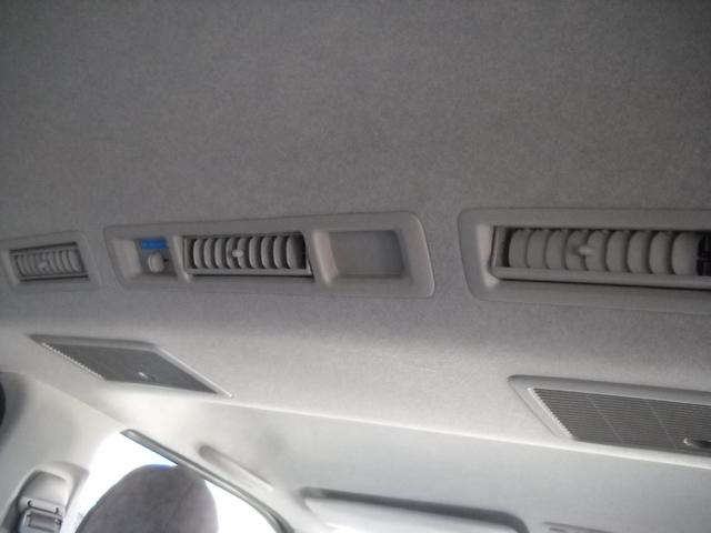 ハイエースバン ロングスーパーGL 本州仕入 ディーゼル オートマ4WD 走行178000K キーレス ABSエアバック ナビTV Bトゥース DVD再生 ETC オートライト デュアルエアコン Rヒーター Pガラス ドライブレコーダー(20枚目)