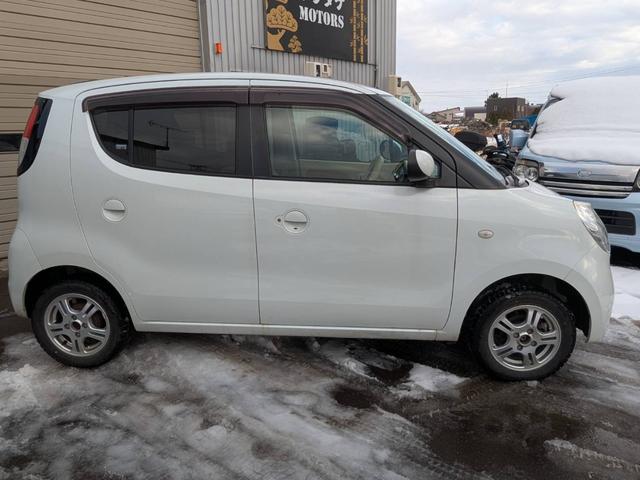 モコ E FOUR 4WD スマートキー エンジンスターター シートヒーター(4枚目)