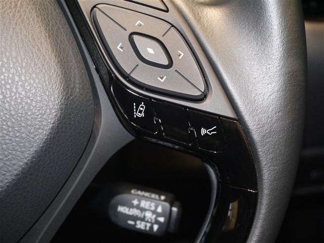 Ｃ－ＨＲ Ｇ－Ｔ　ＬＥＤヘッドライト　クルーズコントロール　寒冷地　キーレスエントリー　ＡＢＳ　イモビライザー　フルオートエアコン　エアバッグ　アルミ付　ハーフレザーシート　スマートキ－　フルタイム４ＷＤ　横滑り防止（17枚目）