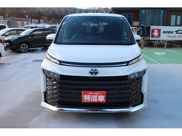 ヴォクシー ハイブリッドＳ－Ｇ　４ＷＤ　ナビ　ＬＥＤライト　Ｂカメラ　両側スライドドア　寒冷地仕様（3枚目）