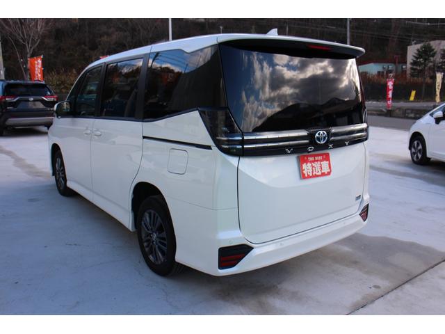 ヴォクシー ハイブリッドＳ－Ｇ　４ＷＤ　ナビ　ＬＥＤライト　Ｂカメラ　両側スライドドア　寒冷地仕様（7枚目）