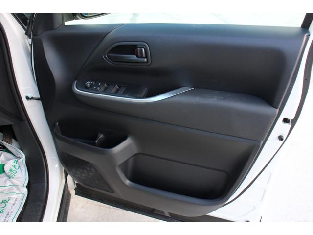 ヴォクシー ハイブリッドＳ－Ｇ　４ＷＤ　ナビ　ＬＥＤライト　Ｂカメラ　両側スライドドア　寒冷地仕様（17枚目）