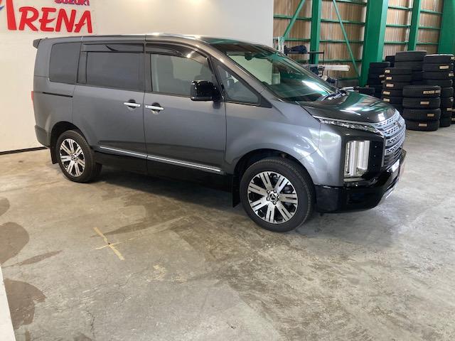 デリカＤ：５ Ｐ　４ＷＤ　フルセグナビ　全方位カメラ　ＥＴＣ　クルーズコントロール　ステアリングオーディオスイッチ　パドルシフト　純正アルミホイール　両側電動スライドドア　衝突被害軽減ブレーキ　電動パーキング（2枚目）