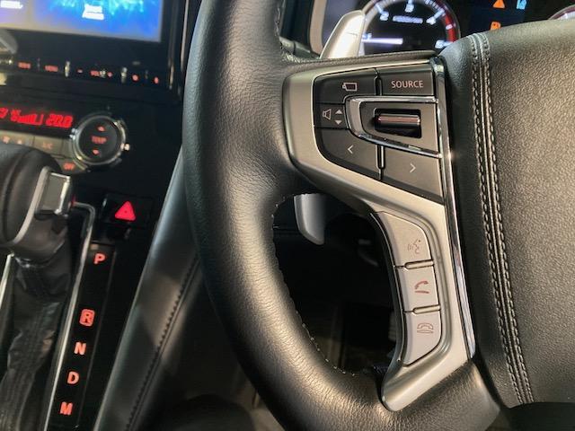 デリカＤ：５ Ｐ　４ＷＤ　フルセグナビ　全方位カメラ　ＥＴＣ　クルーズコントロール　ステアリングオーディオスイッチ　パドルシフト　純正アルミホイール　両側電動スライドドア　衝突被害軽減ブレーキ　電動パーキング（17枚目）
