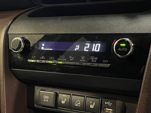 ヤリスクロス Ｚ　４ＷＤ　トヨタセーフティセンス　Ｔコネクトナビ　全方位カメラ　Ｂｌｕｅｔｏｏｔｈ接続可　ビルトインＥＴＣ　ドラレコ　１８インチ純正アルミ　ＬＥＤヘッドライト　寒冷地仕様　電動リアゲート　シートヒーター（25枚目）