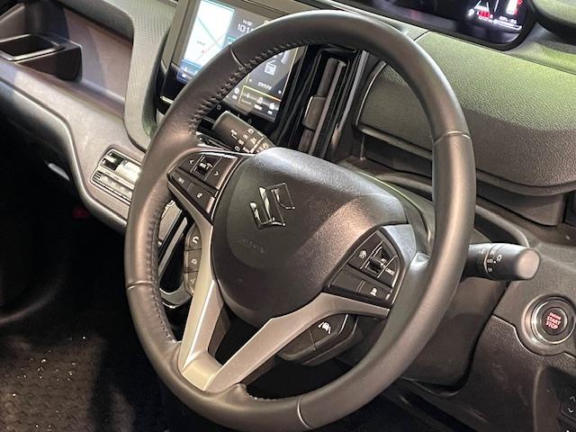 ソリオバンディット ハイブリッドＭＶ　４ＷＤ　ハイブリッドＭ全方位モニター付きナビ　フルセグ　スズキコネクト対応　両側パワースライドドア　ＬＥＤヘッドライト　アダプティブクルーズコントロール　シートヒーター　電動パーキングブレーキ（15枚目）