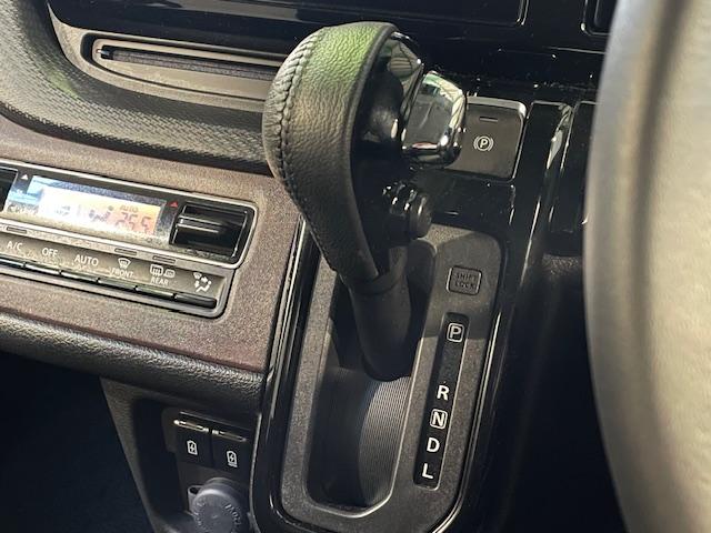 ソリオバンディット ハイブリッドＭＶ　４ＷＤ　ハイブリッドＭ全方位モニター付きナビ　フルセグ　スズキコネクト対応　両側パワースライドドア　ＬＥＤヘッドライト　アダプティブクルーズコントロール　シートヒーター　電動パーキングブレーキ（26枚目）